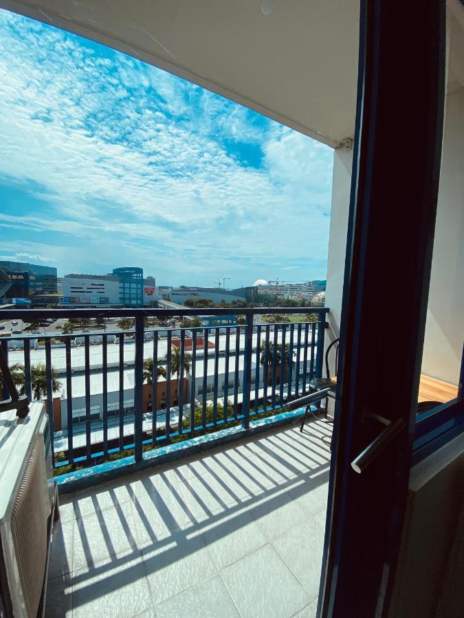 Madison'S Place At Sea Moa Μανίλα Εξωτερικό φωτογραφία